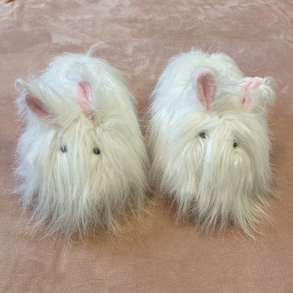 Skims plush bunny slippers marble